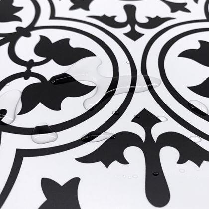 Obrazek z Samoprzylepna folia na meble i podłogę 3m - czarno-biały ornament