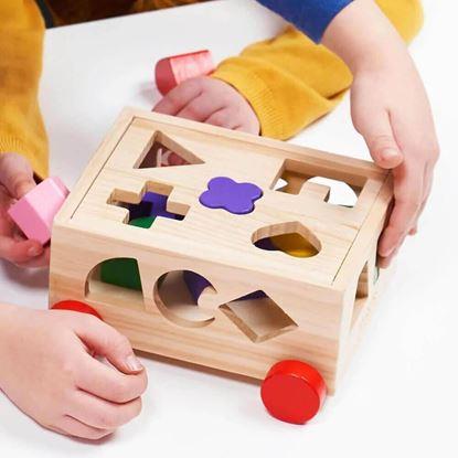 Obraz Drewniany sorter na kółkach - kształty