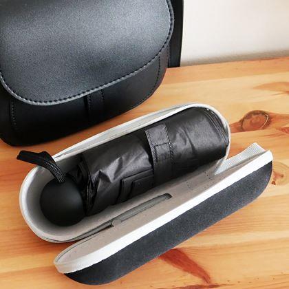 Obrazek z Mini składany parasol z etui - czarny