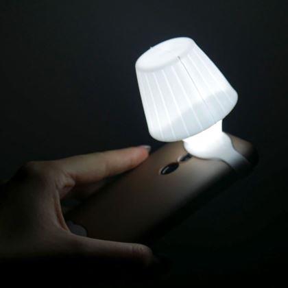 Obrazek z Lampka do rozpraszania światła ze smartfonu