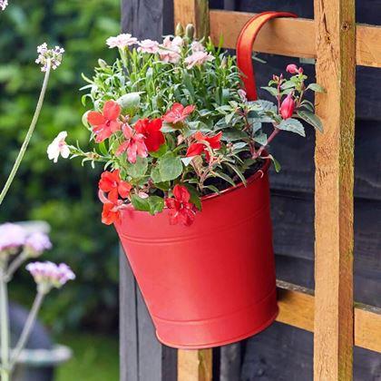 Obrazek z Wisząca doniczka na balkon -  czerwona