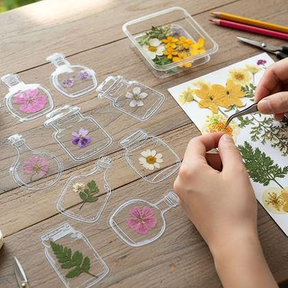 Obrazek z DIY herbarium - naklejki z suszonych kwiatów