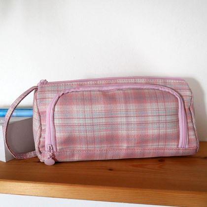 Obrazek z Piórnik/etui z odchylaną częścią - różowy